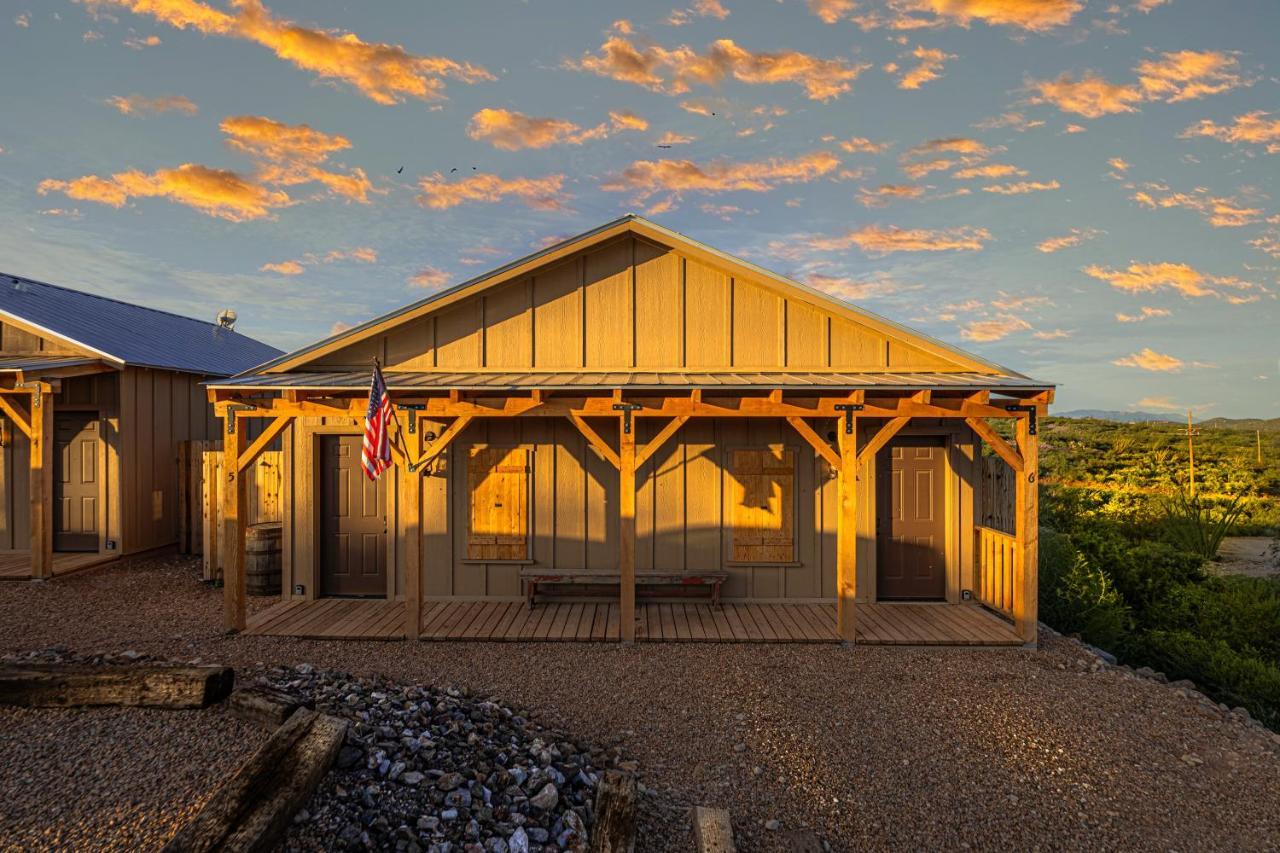 -Pet Friendly- Miners Cabin #6 - King Bed With Private Balcony Tombstone Eksteriør bilde